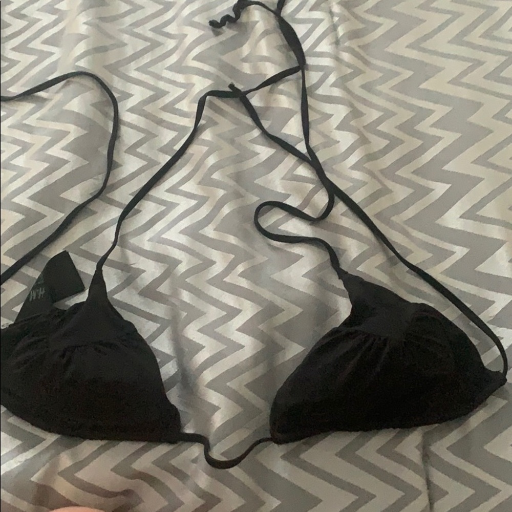 Black bikini top